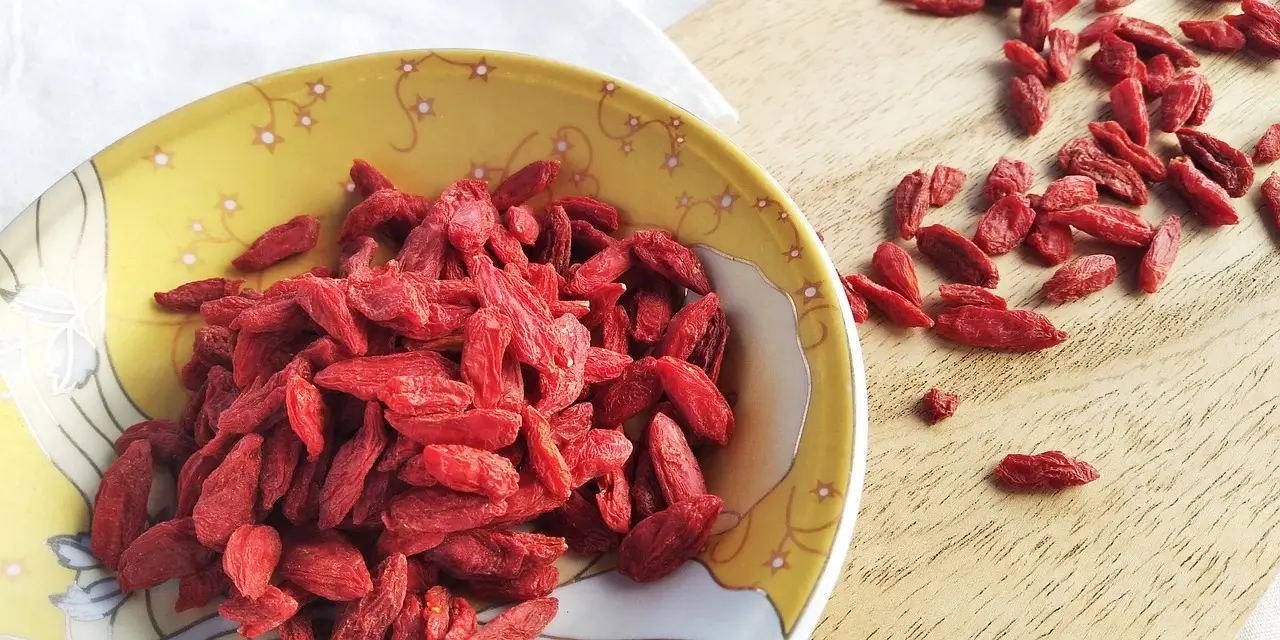 Goji Berry Benefits and Side Effects (Nutritional Information, How to Consume, Precautions, Superfood) 3 fruit 6707612 1280