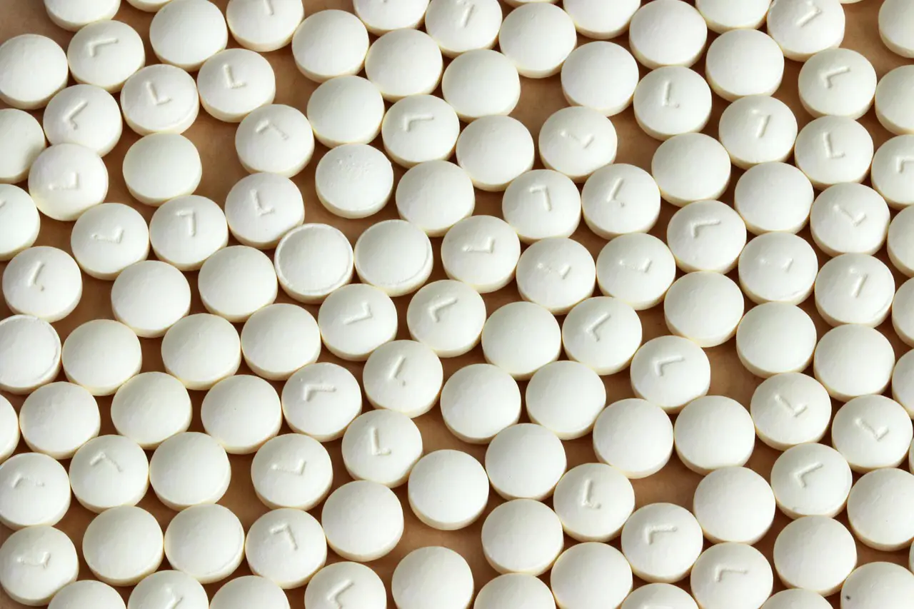 approximately 3758123 1280